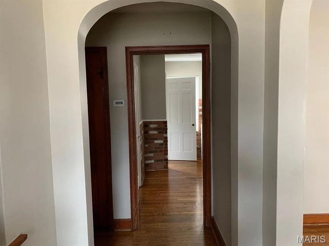 1015 S New Florissant Road, Florissant, MO 63031