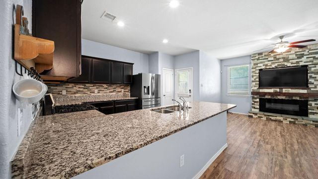 11502 Castle Nugent Court, Conroe, TX 77304