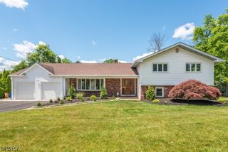 68 Mandeville Dr, Wayne Twp., NJ 07470