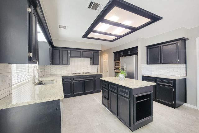 2200 Strathmore Drive, Highland Village, TX 75077