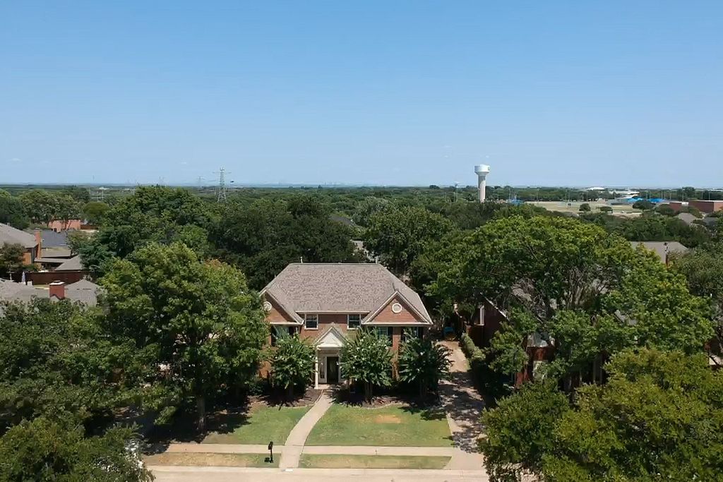 2200 Strathmore Drive, Highland Village, TX 75077