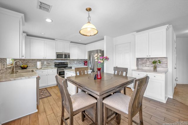 5407 Duke Field, San Antonio, TX 78227