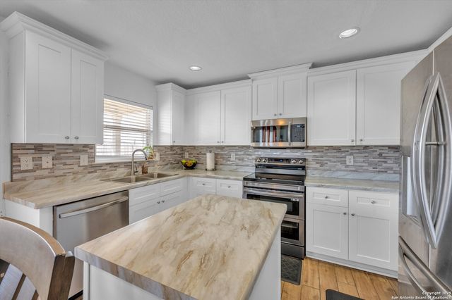 5407 Duke Field, San Antonio, TX 78227