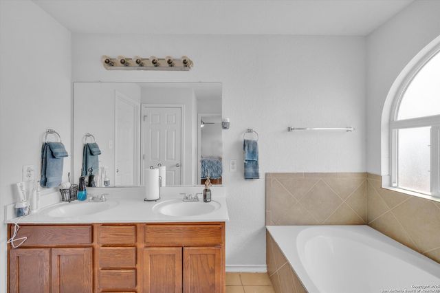 5407 Duke Field, San Antonio, TX 78227