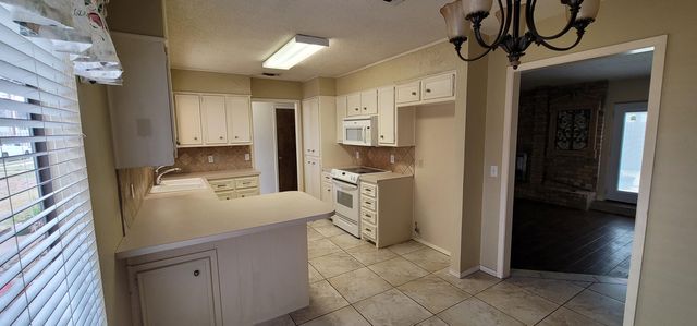 4803 73rd Street, Lubbock, TX 79424