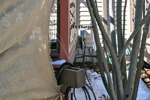 1624 N Farwell AVENUE, Milwaukee, WI 53202