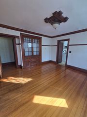 7 1/2 Hancock St 2, Salem, MA 01970