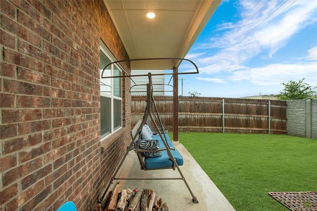 2224 Diamond Drive, Grand Prairie, TX 75051