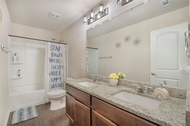 2224 Diamond Drive, Grand Prairie, TX 75051