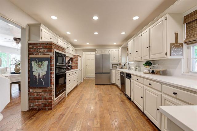11250 Greenwood Drive, Piedmont, OK 73078