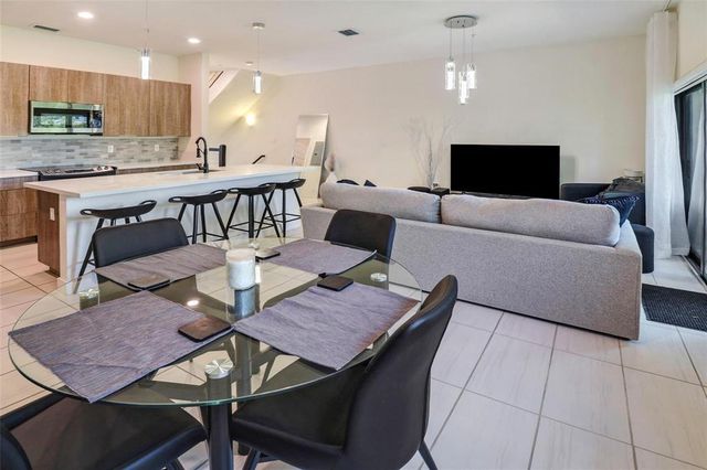 10473 NW 82nd Street 9, Doral, FL 33178