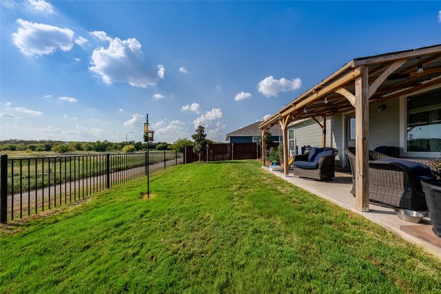 11707 Spraberry Way, Rhome, TX 76078
