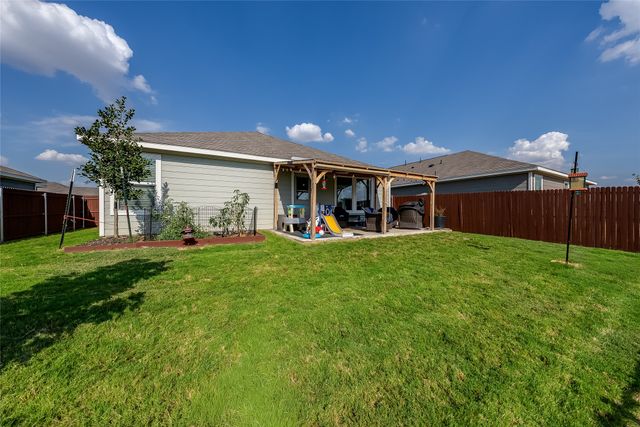 11707 Spraberry Way, Rhome, TX 76078