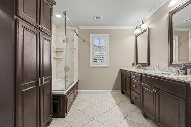 1821 Columbia Avenue, Tulsa, OK 74114