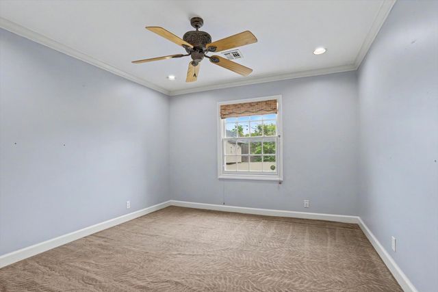 1821 Columbia Avenue, Tulsa, OK 74114