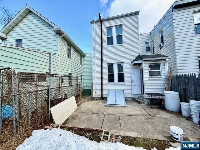 405 7th Street, Harrison, NJ 07029