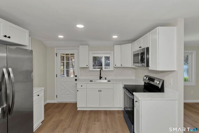 42 Wheeler Drive, Enfield, CT 06082