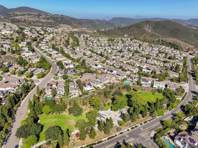 1800 Windriver St, San Marcos, CA 92078