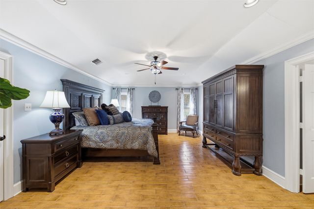 2000 Lakehill Court, Arlington, TX 76012