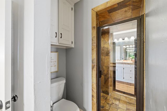 2000 Lakehill Court, Arlington, TX 76012