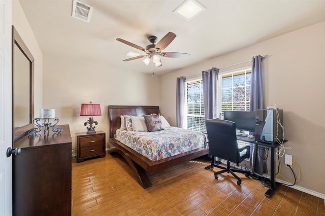 2000 Lakehill Court, Arlington, TX 76012