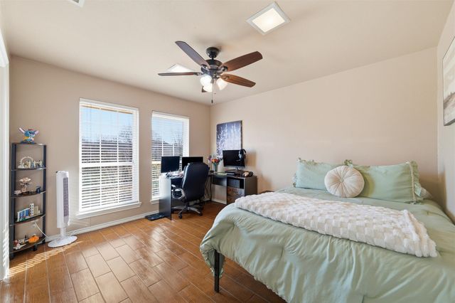 2000 Lakehill Court, Arlington, TX 76012