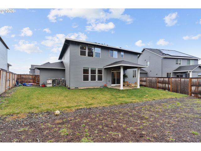 3587 Ne CLAIRE Rd, Estacada, OR 97023