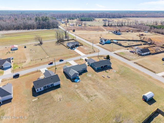 103 Adams Landing Way, Maysville, NC 28555