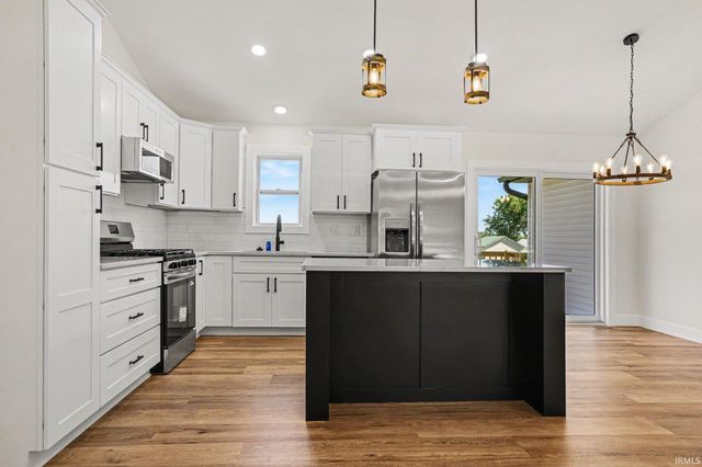 28687 Schwalm Drive, Elkhart, IN 46517