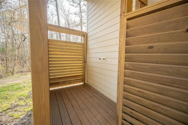 947 Owls Creek LN, Virginia Beach, VA 23451