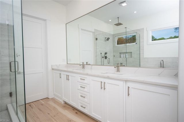 947 Owls Creek LN, Virginia Beach, VA 23451