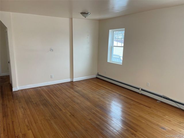 918 10th Street, West Babylon, NY 11704