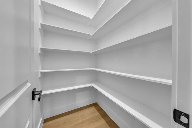 302 W west coral Way, Grand Prairie, TX 75051