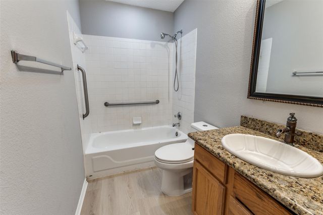 2200 Milan DR, Cedar Park, TX 78613