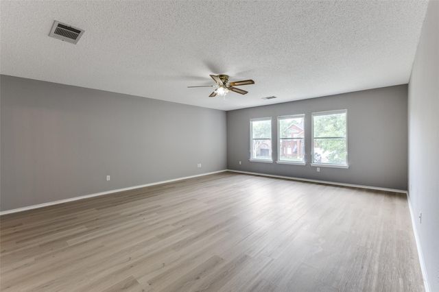 2200 Milan DR, Cedar Park, TX 78613