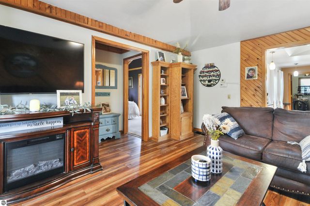 3626 90th Avenue, Evart, MI 49631