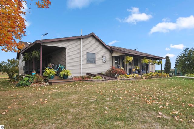 3626 90th Avenue, Evart, MI 49631
