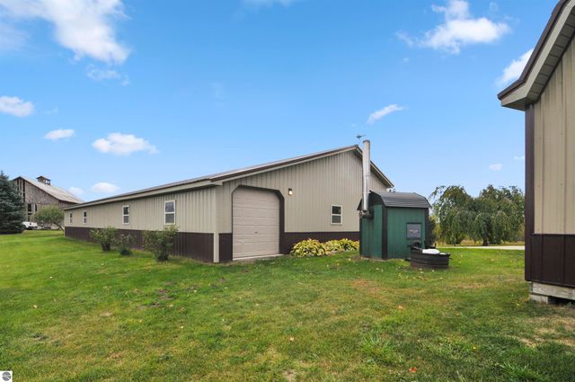 3626 90th Avenue, Evart, MI 49631