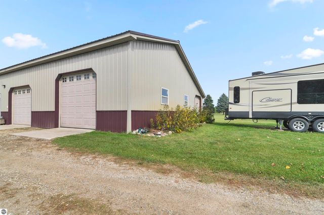 3626 90th Avenue, Evart, MI 49631
