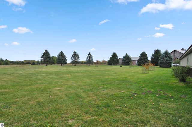 3626 90th Avenue, Evart, MI 49631