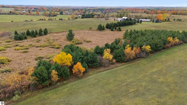 3626 90th Avenue, Evart, MI 49631