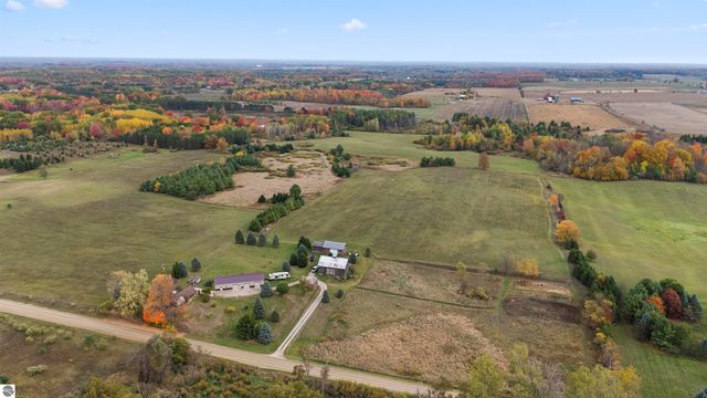 3626 90th Avenue, Evart, MI 49631