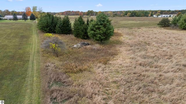 3626 90th Avenue, Evart, MI 49631