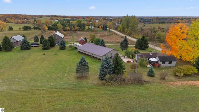 3626 90th Avenue, Evart, MI 49631