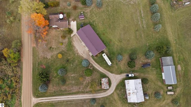 3626 90th Avenue, Evart, MI 49631