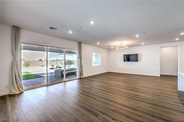 5242 Fisher Falls Court, Las Vegas, NV 89149