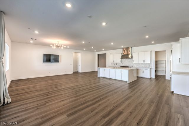 5242 Fisher Falls Court, Las Vegas, NV 89149