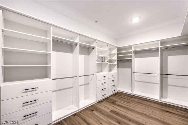 5242 Fisher Falls Court, Las Vegas, NV 89149