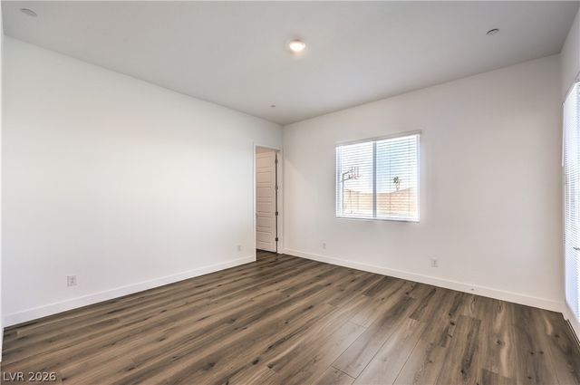 5242 Fisher Falls Court, Las Vegas, NV 89149