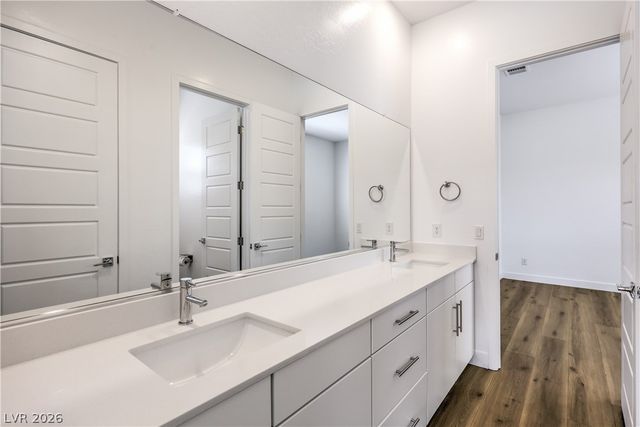 5242 Fisher Falls Court, Las Vegas, NV 89149